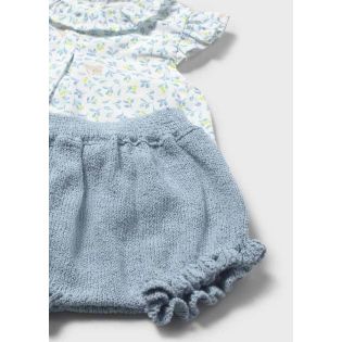 COJUNTO CUBREPAÑAL BLUSA VOLANTE